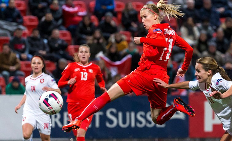 Championnat d’Europe  de football féminin 2025 2 billets VIP pour la finale